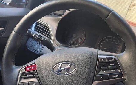 Hyundai Solaris II рестайлинг, 2018 год, 1 500 000 рублей, 8 фотография