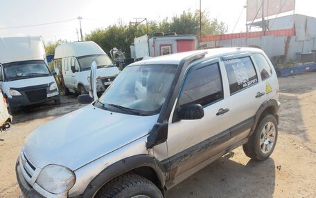 Chevrolet Niva I рестайлинг, 2005 год, 230 000 рублей, 2 фотография