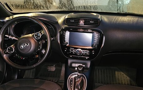 KIA Soul II рестайлинг, 2014 год, 1 200 000 рублей, 9 фотография