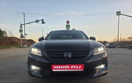 Honda Accord IX рестайлинг, 2013 год, 1 700 000 рублей, 9 фотография