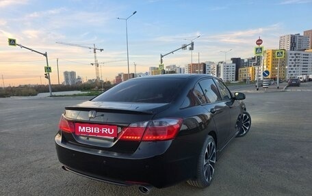 Honda Accord IX рестайлинг, 2013 год, 1 700 000 рублей, 5 фотография