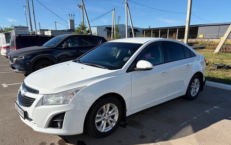 Chevrolet Cruze II, 2014 год, 825 000 рублей, 3 фотография