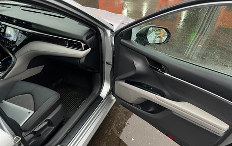 Toyota Camry, 2019 год, 2 500 000 рублей, 11 фотография