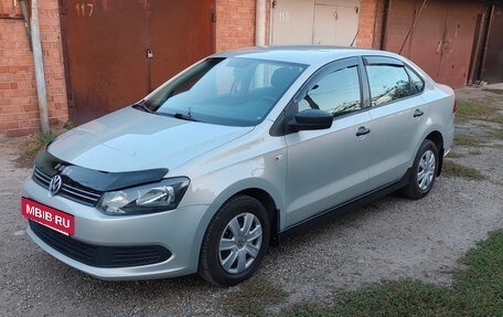 Volkswagen Polo VI (EU Market), 2013 год, 725 000 рублей, 2 фотография