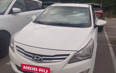 Hyundai Solaris II рестайлинг, 2015 год, 1 100 000 рублей, 1 фотография