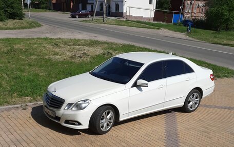 Mercedes-Benz E-Класс, 2009 год, 1 400 000 рублей, 3 фотография