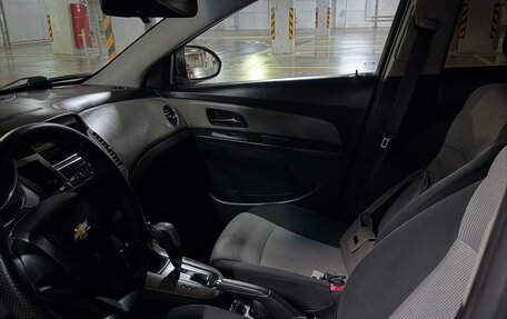 Chevrolet Cruze II, 2012 год, 800 000 рублей, 3 фотография