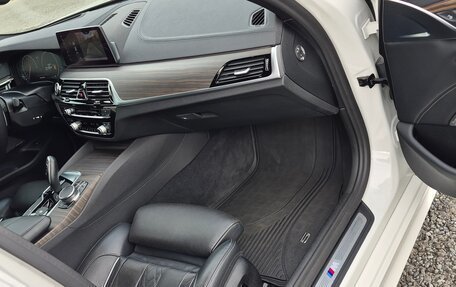 BMW 5 серия, 2019 год, 4 740 000 рублей, 18 фотография