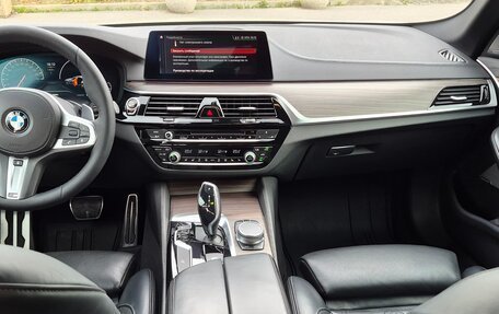 BMW 5 серия, 2019 год, 4 740 000 рублей, 21 фотография
