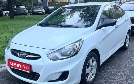 Hyundai Solaris II рестайлинг, 2012 год, 650 000 рублей, 2 фотография