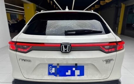Honda Vezel, 2022 год, 1 395 000 рублей, 3 фотография