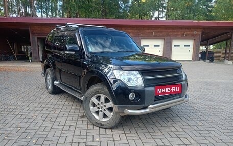 Mitsubishi Pajero IV, 2007 год, 1 420 000 рублей, 2 фотография