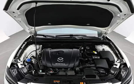 Mazda CX-4, 2023 год, 1 700 000 рублей, 18 фотография