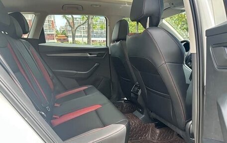 Skoda Karoq I, 2023 год, 2 150 100 рублей, 14 фотография