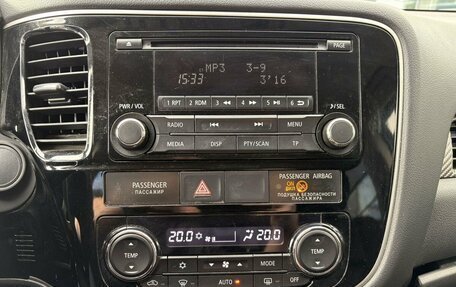 Mitsubishi Outlander III рестайлинг 3, 2013 год, 1 279 000 рублей, 15 фотография