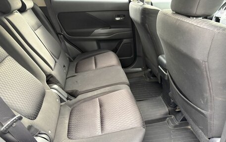 Mitsubishi Outlander III рестайлинг 3, 2013 год, 1 279 000 рублей, 11 фотография