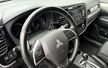 Mitsubishi Outlander III рестайлинг 3, 2013 год, 1 279 000 рублей, 14 фотография
