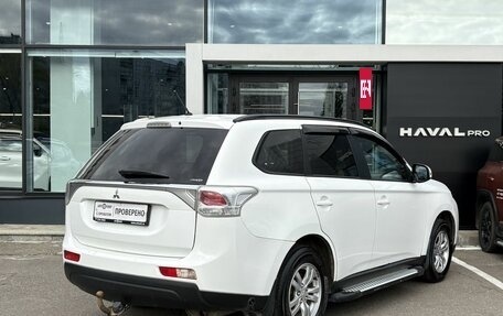 Mitsubishi Outlander III рестайлинг 3, 2013 год, 1 279 000 рублей, 5 фотография