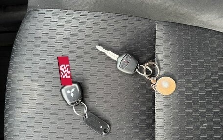 Mitsubishi Outlander III рестайлинг 3, 2013 год, 1 279 000 рублей, 17 фотография