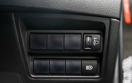 Toyota Yaris, 2020 год, 1 075 000 рублей, 16 фотография