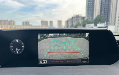 Lexus UX I, 2022 год, 2 510 025 рублей, 8 фотография