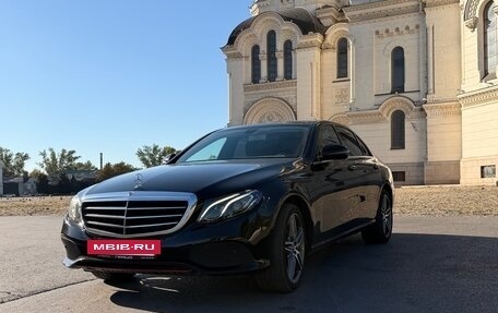 Mercedes-Benz E-Класс, 2019 год, 3 600 000 рублей, 3 фотография