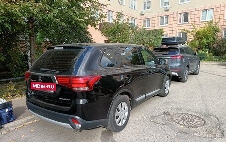 Mitsubishi Outlander III рестайлинг 3, 2016 год, 2 250 000 рублей, 4 фотография
