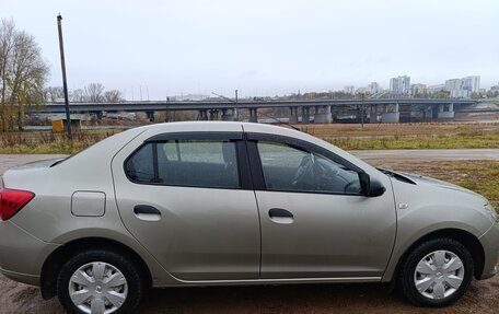 Renault Logan II, 2016 год, 360 000 рублей, 4 фотография