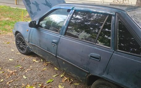 Daewoo Nexia I рестайлинг, 2003 год, 160 000 рублей, 11 фотография