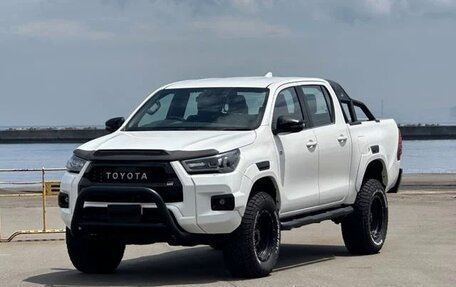 Toyota Hilux VIII, 2023 год, 4 499 000 рублей, 1 фотография