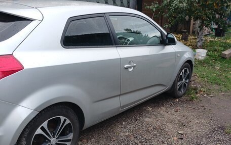 KIA cee'd I рестайлинг, 2009 год, 600 000 рублей, 3 фотография