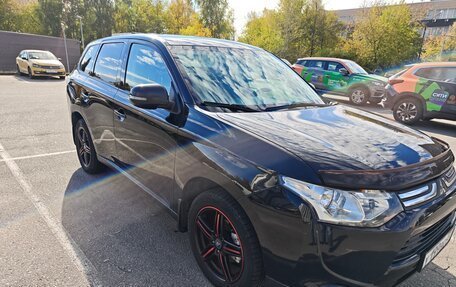 Mitsubishi Outlander III рестайлинг 3, 2013 год, 1 100 000 рублей, 7 фотография