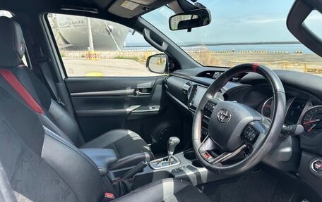Toyota Hilux VIII, 2023 год, 4 499 000 рублей, 12 фотография