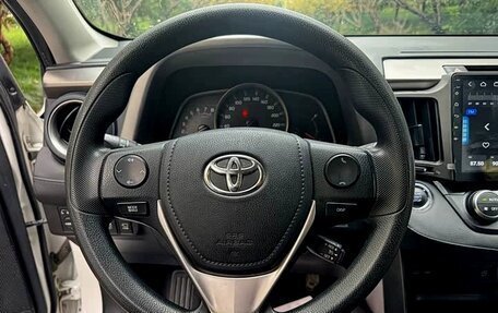 Toyota RAV4, 2016 год, 1 999 000 рублей, 11 фотография