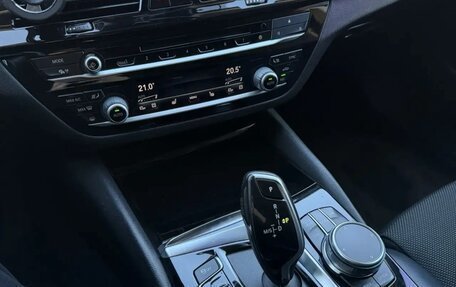 BMW 5 серия, 2018 год, 2 500 000 рублей, 19 фотография