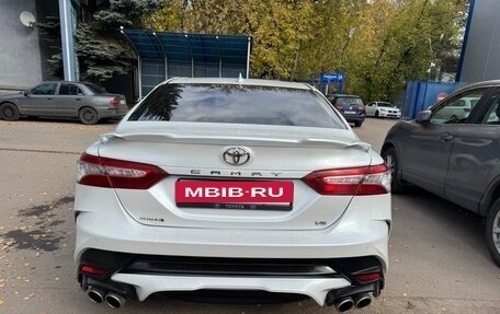 Toyota Camry, 2018 год, 3 400 000 рублей, 4 фотография