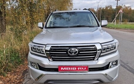 Toyota Land Cruiser 200, 2008 год, 2 450 000 рублей, 1 фотография