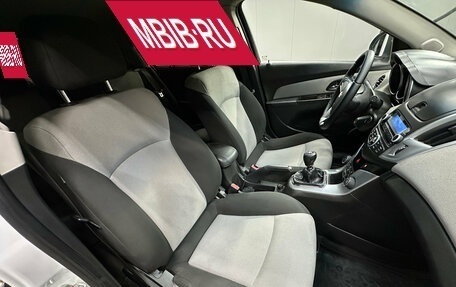 Chevrolet Cruze II, 2013 год, 799 000 рублей, 13 фотография