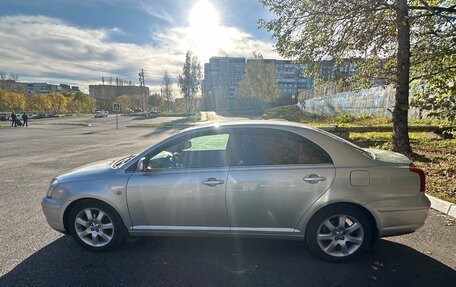 Toyota Avensis III рестайлинг, 2004 год, 580 000 рублей, 2 фотография