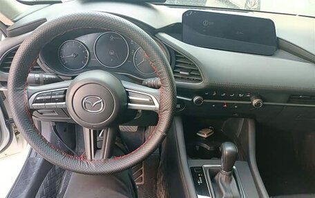 Mazda 3, 2023 год, 1 790 000 рублей, 12 фотография