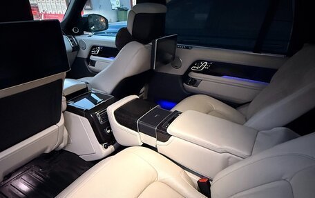 Land Rover Range Rover IV рестайлинг, 2019 год, 9 850 000 рублей, 7 фотография