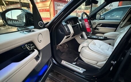 Land Rover Range Rover IV рестайлинг, 2019 год, 9 850 000 рублей, 12 фотография
