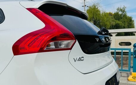 Volvo V40 II рестайлинг, 2019 год, 1 050 000 рублей, 7 фотография