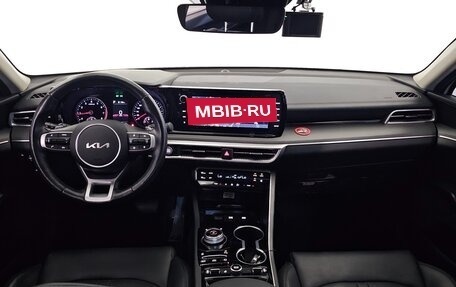 KIA K5, 2022 год, 2 137 000 рублей, 6 фотография