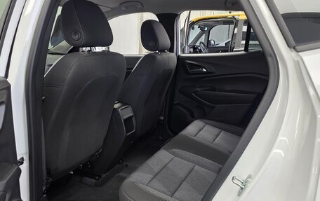 Chevrolet Trax, 2023 год, 1 817 000 рублей, 13 фотография