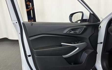 Chevrolet Trax, 2023 год, 1 817 000 рублей, 16 фотография