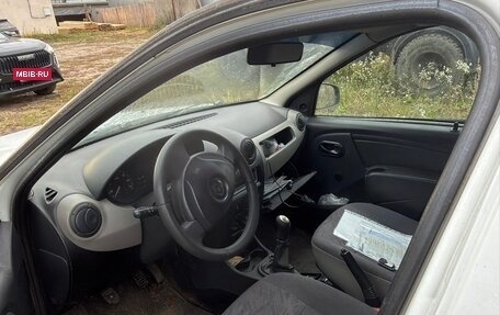Renault Logan I, 2014 год, 110 000 рублей, 7 фотография