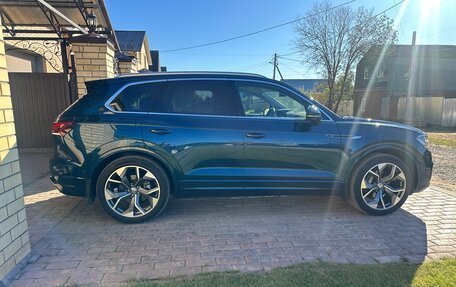 Volkswagen Touareg III, 2022 год, 7 450 000 рублей, 3 фотография