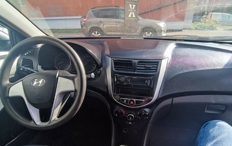 Hyundai Solaris II рестайлинг, 2014 год, 380 000 рублей, 6 фотография
