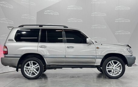 Toyota Land Cruiser 100 рестайлинг 2, 2004 год, 1 680 000 рублей, 4 фотография